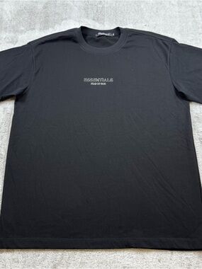 Fear of God Essentials crew neck knit t-shirt men’s size XXL black plastic logo